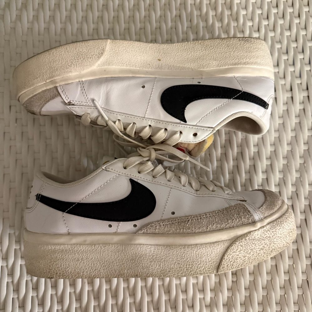 Nike Women’s Blazer Low Platform